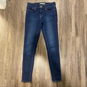 Levi’s 710 Super Skinny Jeans